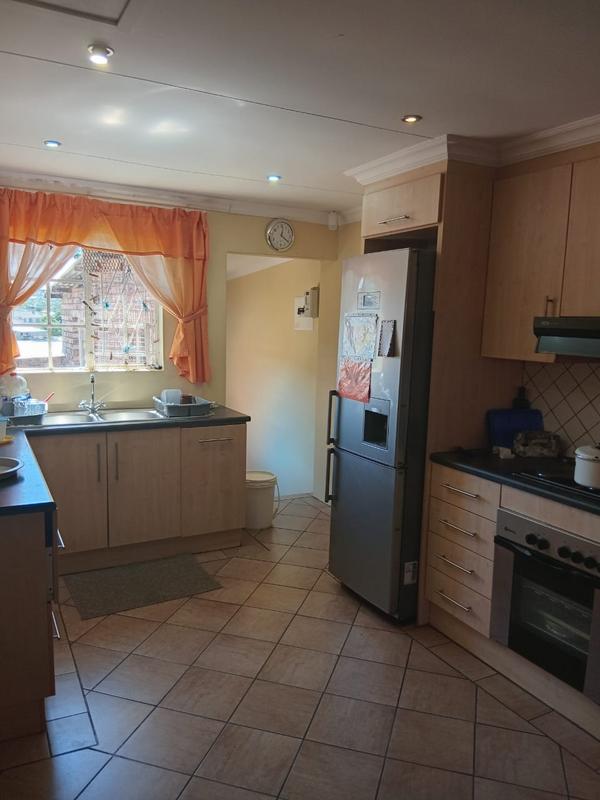 To Let 3 Bedroom Property for Rent in Kingswood Eastern Cape